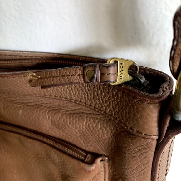 Fossil Brown Pebbled Leather Crossbody Satchel Bag Purse Adjustable Strap - Picture 5 of 9